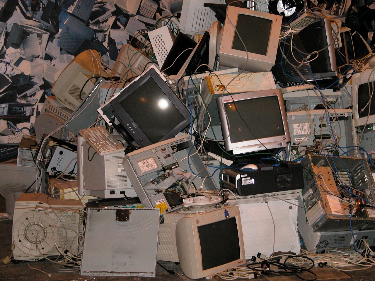 Como realizar descarte de lixo eletrônico
