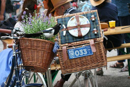 Os Melhores Materiais para Móveis Metálicos: Durabilidade e Estilo